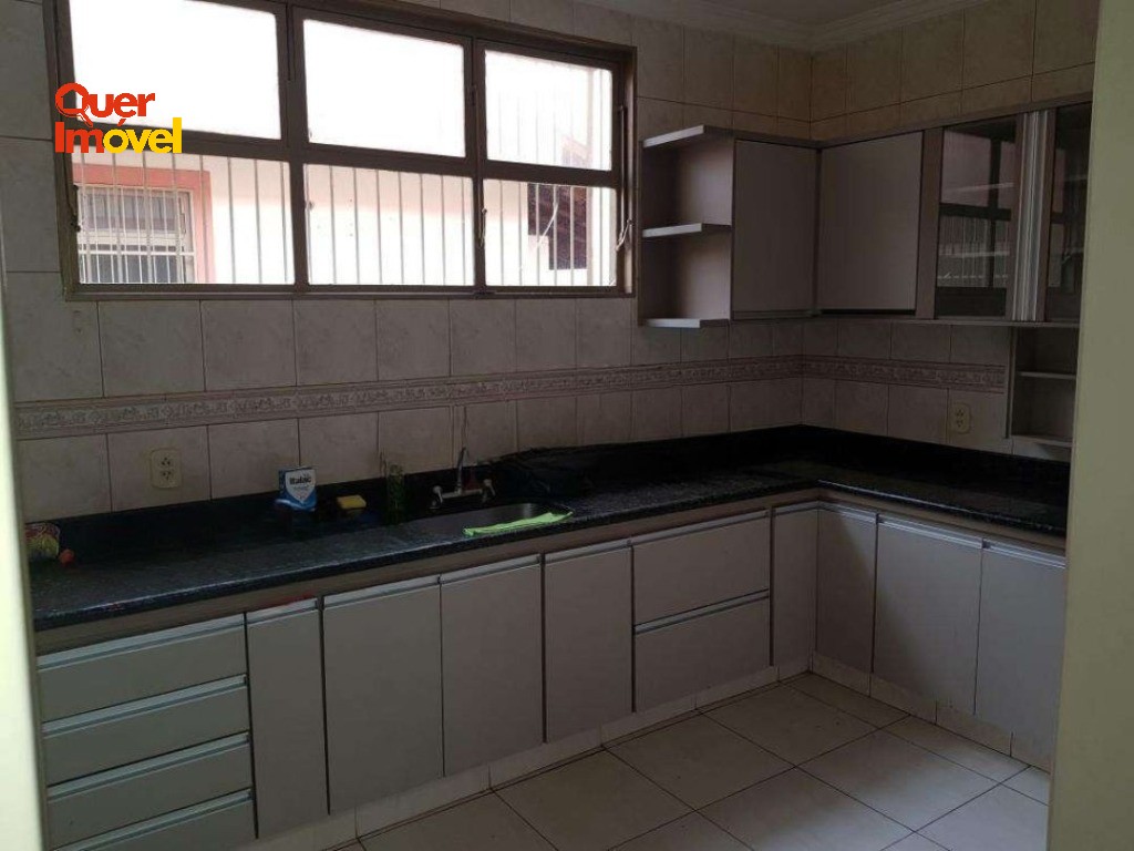 Casa, 4 quartos, 270 m² - Foto 12