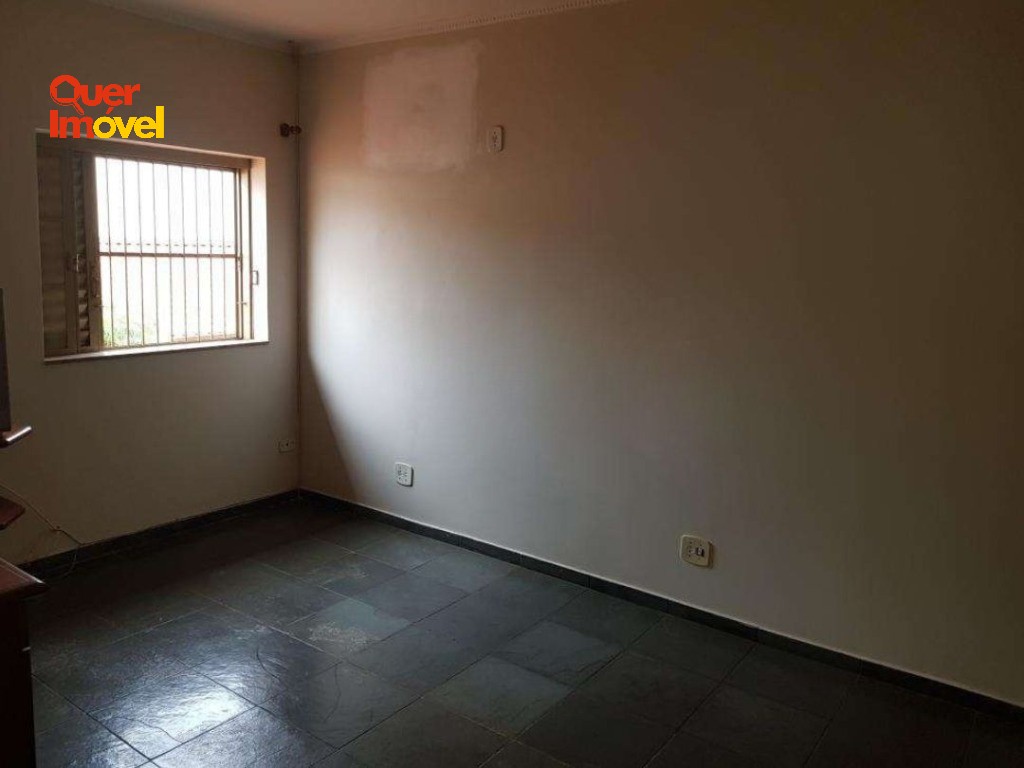 Casa, 4 quartos, 270 m² - Foto 31