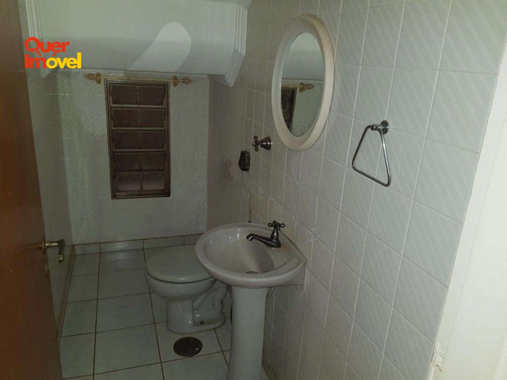 Casa, 4 quartos, 270 m² - Foto 23