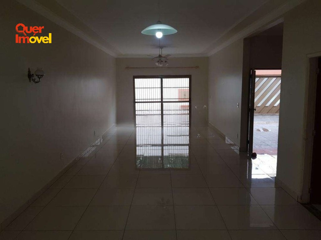 Casa, 4 quartos, 270 m² - Foto 8