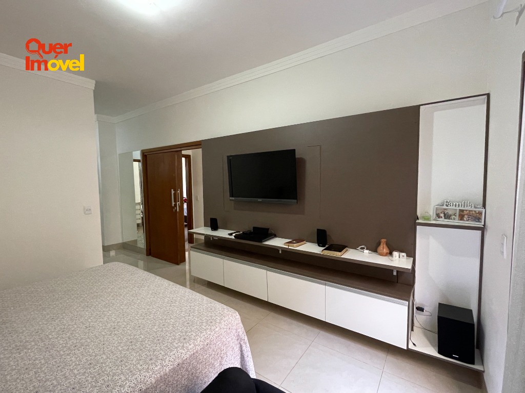 Casa, 3 quartos, 300 m² - Foto 15