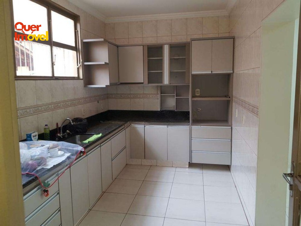 Casa, 4 quartos, 270 m² - Foto 13