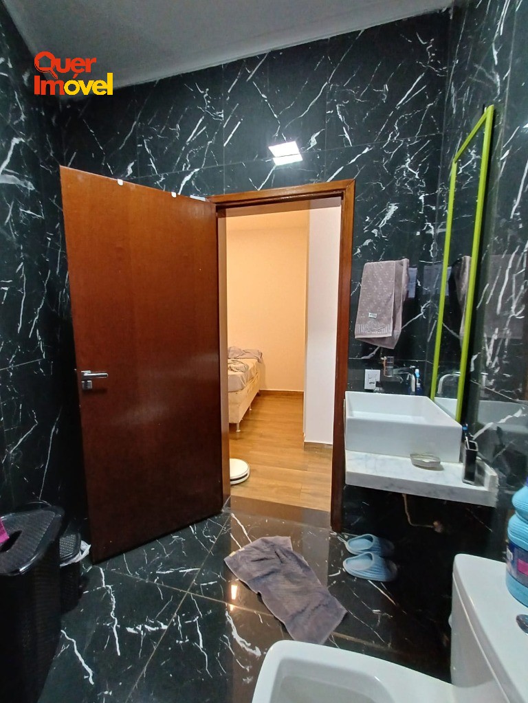 Casa à Venda em Ribeirão Preto-SP, Ribeirânia: 4 Quartos, 4 Suítes, 3 Salas, 4 Vagas, 200m². Aproveite!