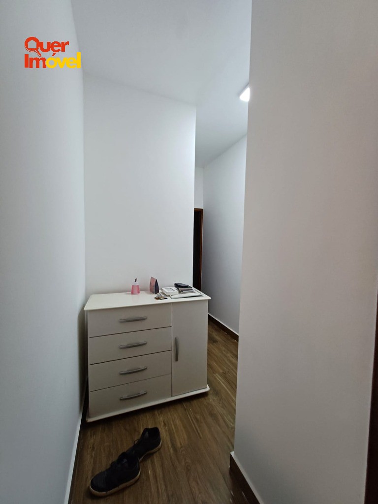 Casa à Venda em Ribeirão Preto-SP, Ribeirânia: 4 Quartos, 4 Suítes, 3 Salas, 4 Vagas, 200m². Aproveite!
