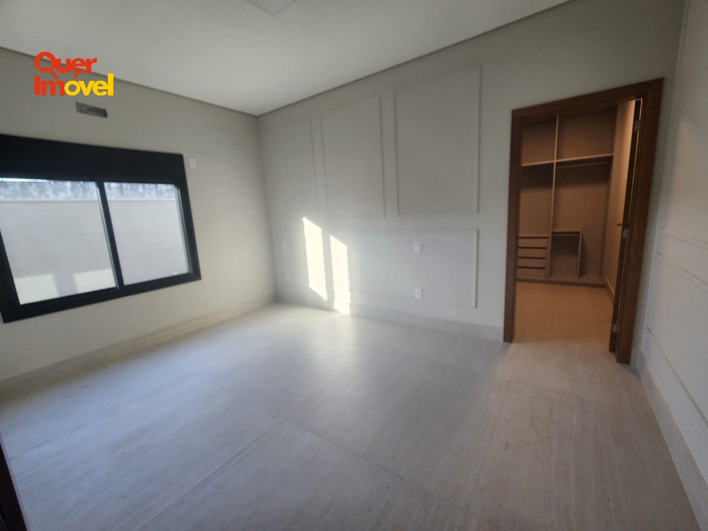 Casa em condomínio Siena: 3 quartos, 3 suítes, 2 salas, 4 banheiros, 4 vagas de garagem, 250m² - Ribeirão Preto-SP. Quer imóvel Negócios Imobiliários!