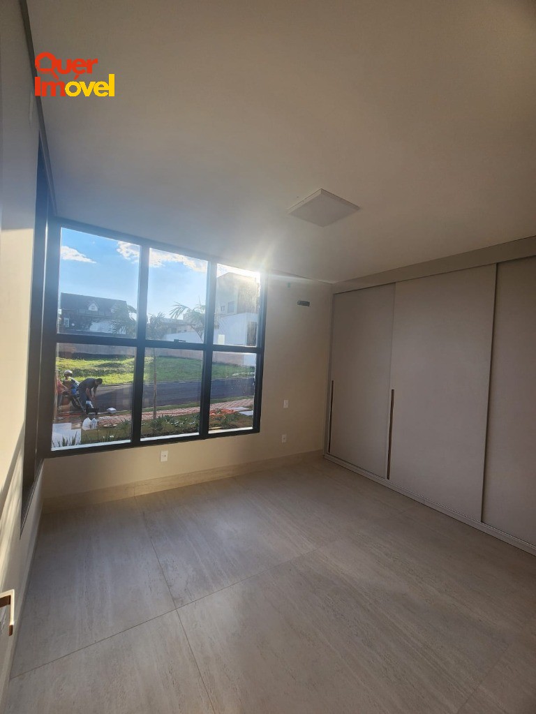 Casa em condomínio Siena: 3 quartos, 3 suítes, 2 salas, 4 banheiros, 4 vagas de garagem, 250m² - Ribeirão Preto-SP. Quer imóvel Negócios Imobiliários!