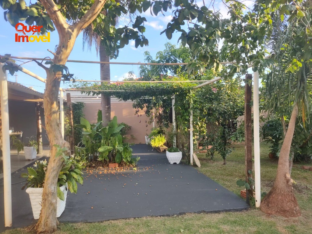 Excelente oportunidade: Casa com área de lazer à venda em Ribeirão Preto-SP, Parque São Sebastião, 2 quartos, 1 sala, 2 banheiros, 5 vagas, 170m².