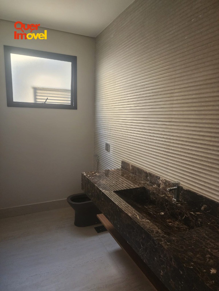 Casa em condomínio Siena: 3 quartos, 3 suítes, 2 salas, 4 banheiros, 4 vagas de garagem, 250m² - Ribeirão Preto-SP. Quer imóvel Negócios Imobiliários!
