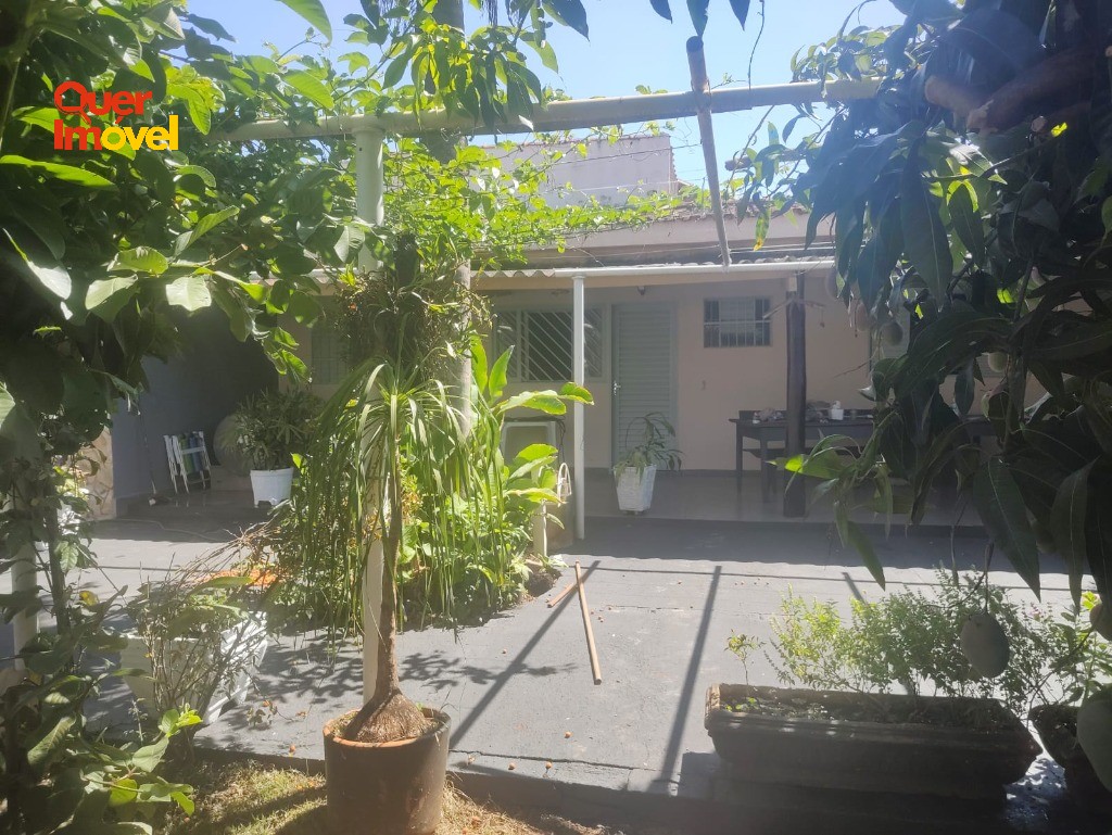 Excelente oportunidade: Casa com área de lazer à venda em Ribeirão Preto-SP, Parque São Sebastião, 2 quartos, 1 sala, 2 banheiros, 5 vagas, 170m².