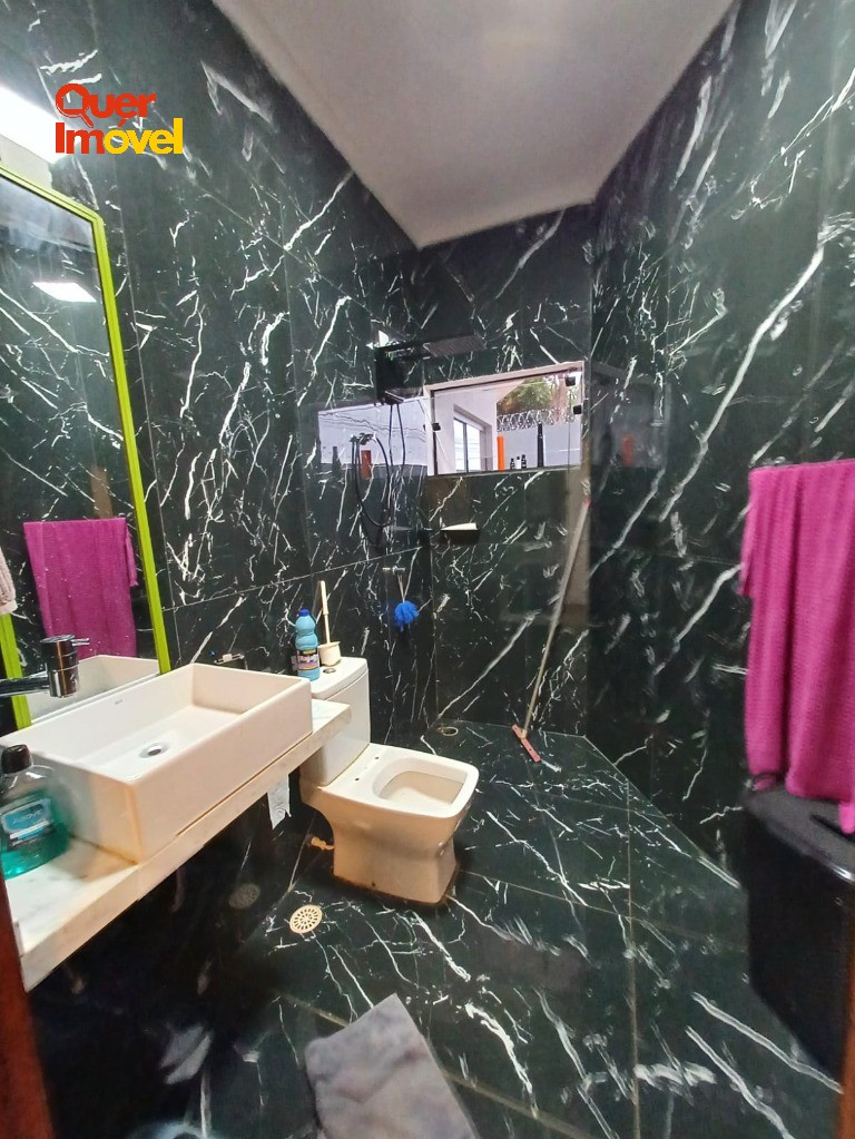 Casa à Venda em Ribeirão Preto-SP, Ribeirânia: 4 Quartos, 4 Suítes, 3 Salas, 4 Vagas, 200m². Aproveite!