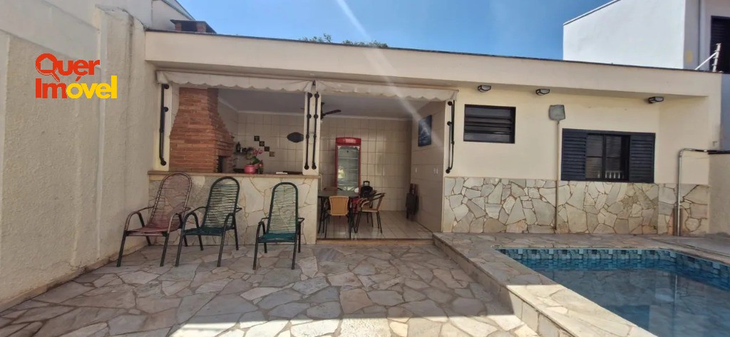 Casa, 4 quartos, 249 m² - Foto 2