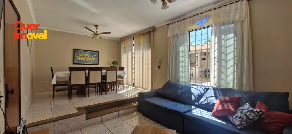 Casa, 4 quartos, 249 m² - Foto 8