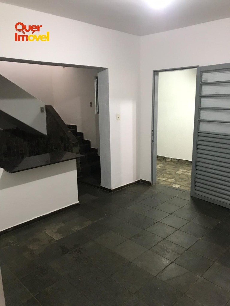 Casa, 2 quartos, 177 m² - Foto 1