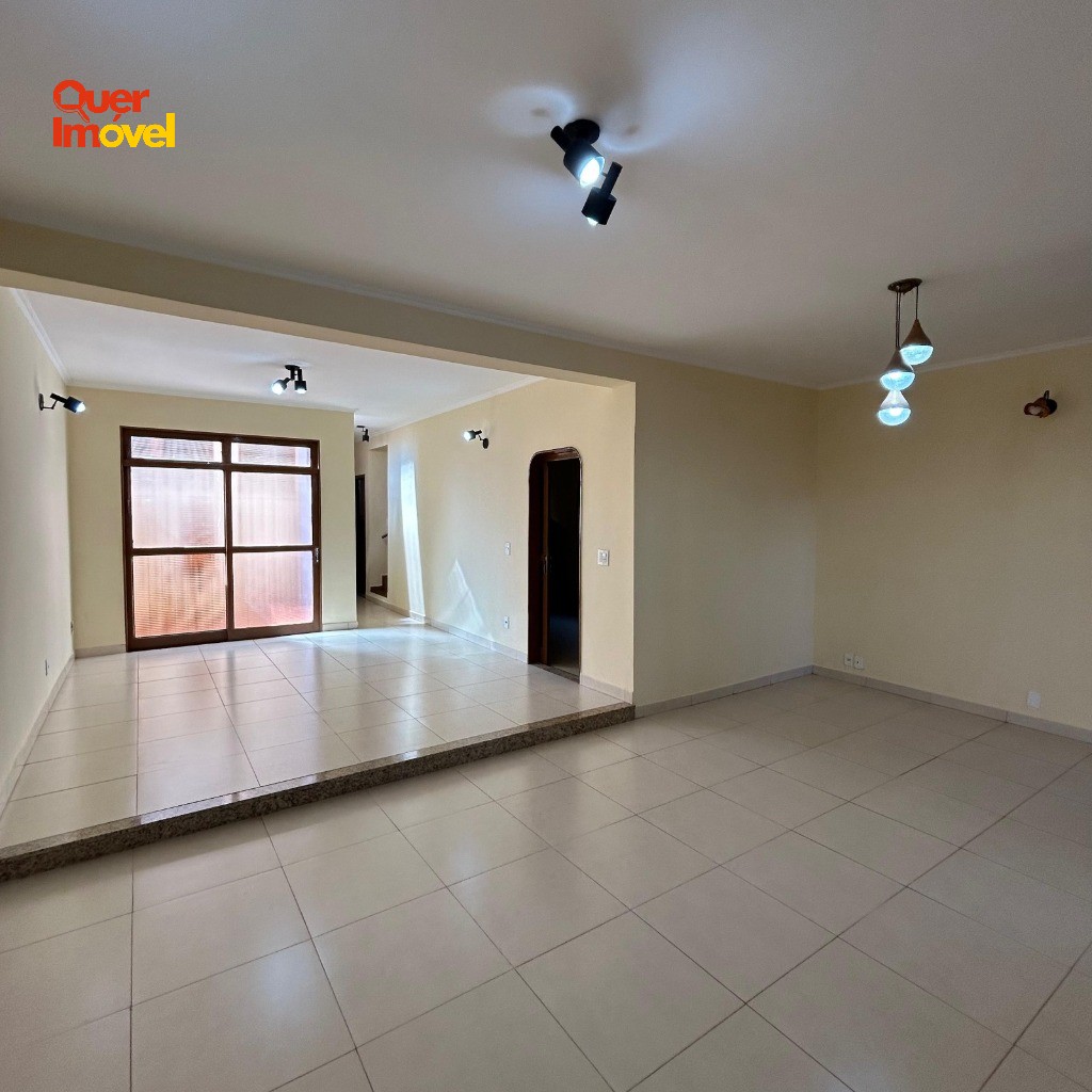 Casa, 4 quartos, 276 m² - Foto 1