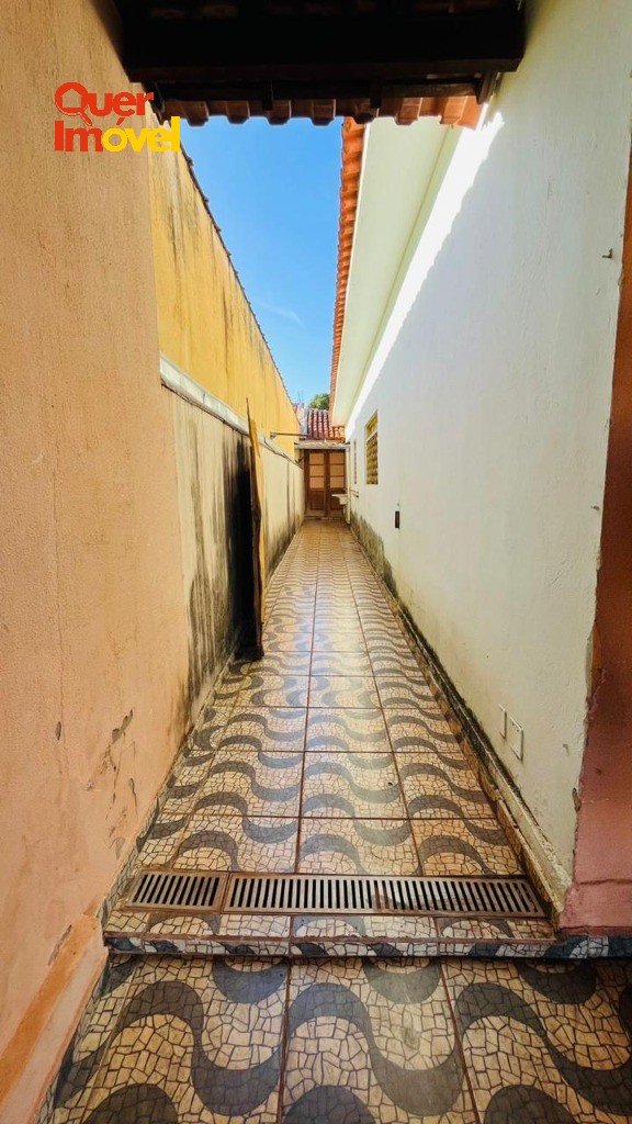 Casa, 4 quartos, 270 m² - Foto 29