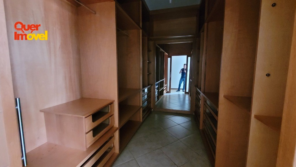 Casa, 4 quartos, 450 m² - Foto 32