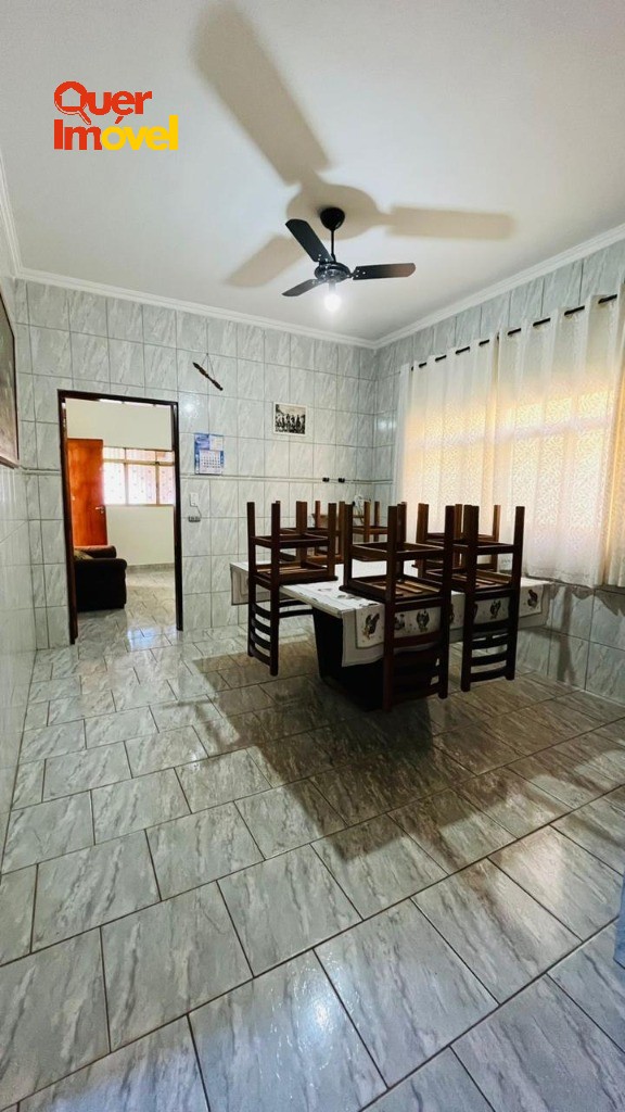 Casa, 4 quartos, 270 m² - Foto 10