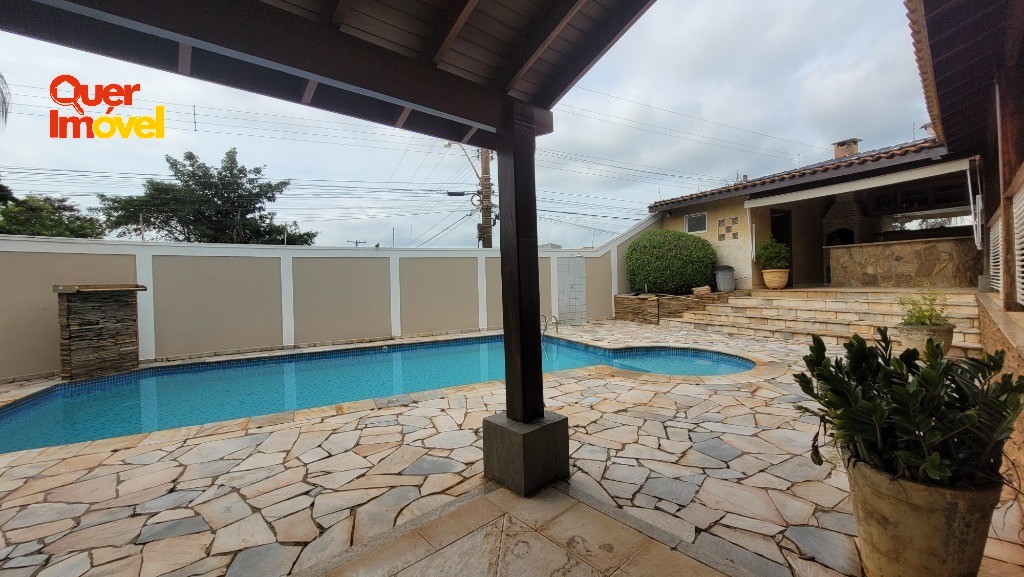 Casa, 4 quartos, 450 m² - Foto 1