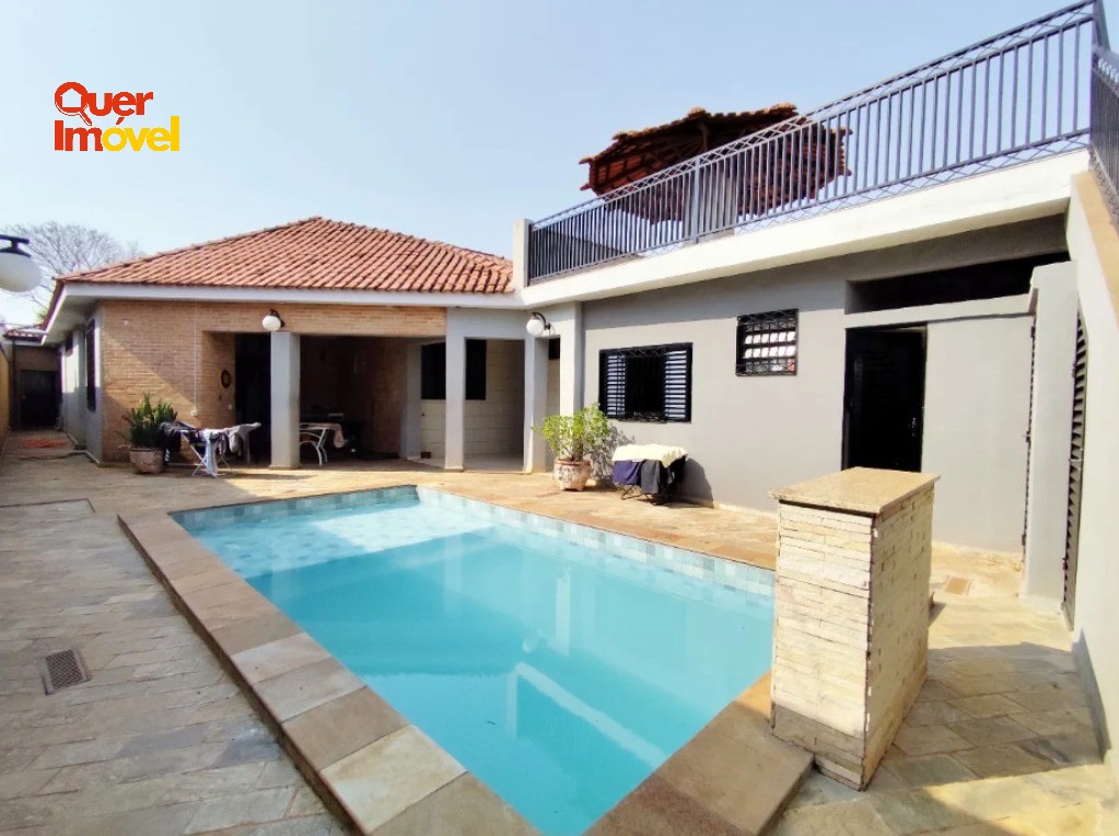 Casa, 3 quartos, 295 m² - Foto 1