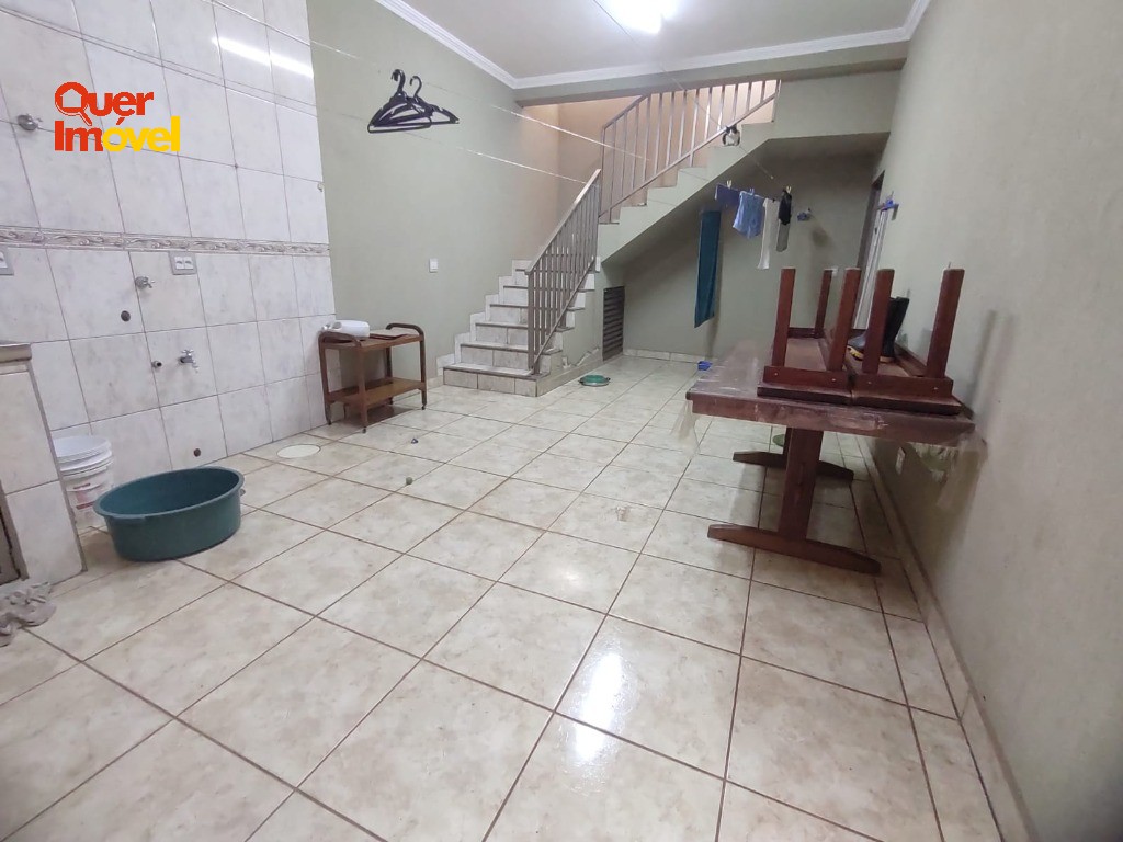 Casa, 3 quartos, 237 m² - Foto 11