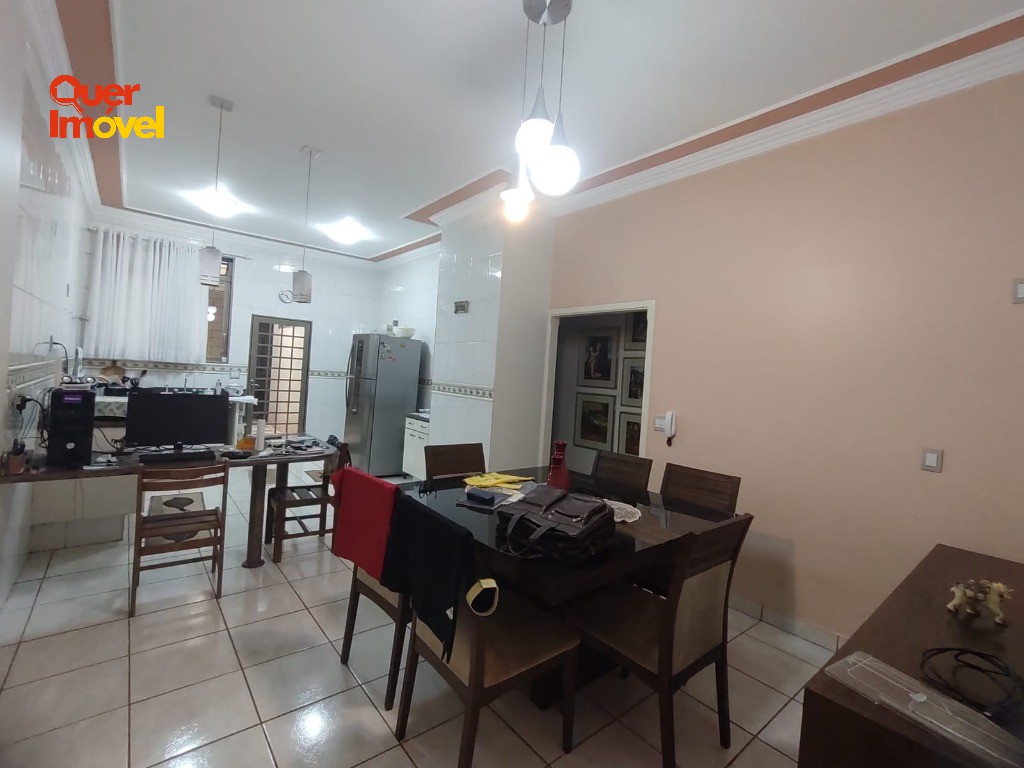 Casa, 3 quartos, 237 m² - Foto 5