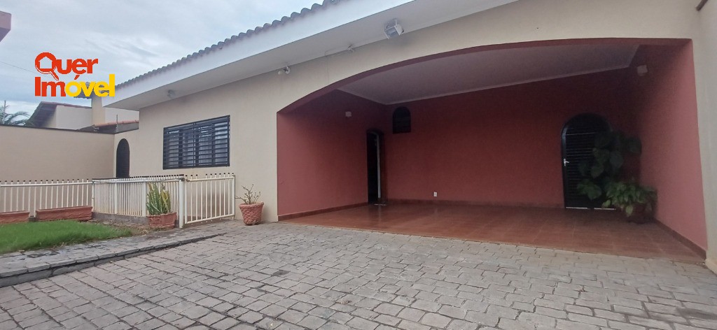 Casa, 3 quartos, 220 m² - Foto 1