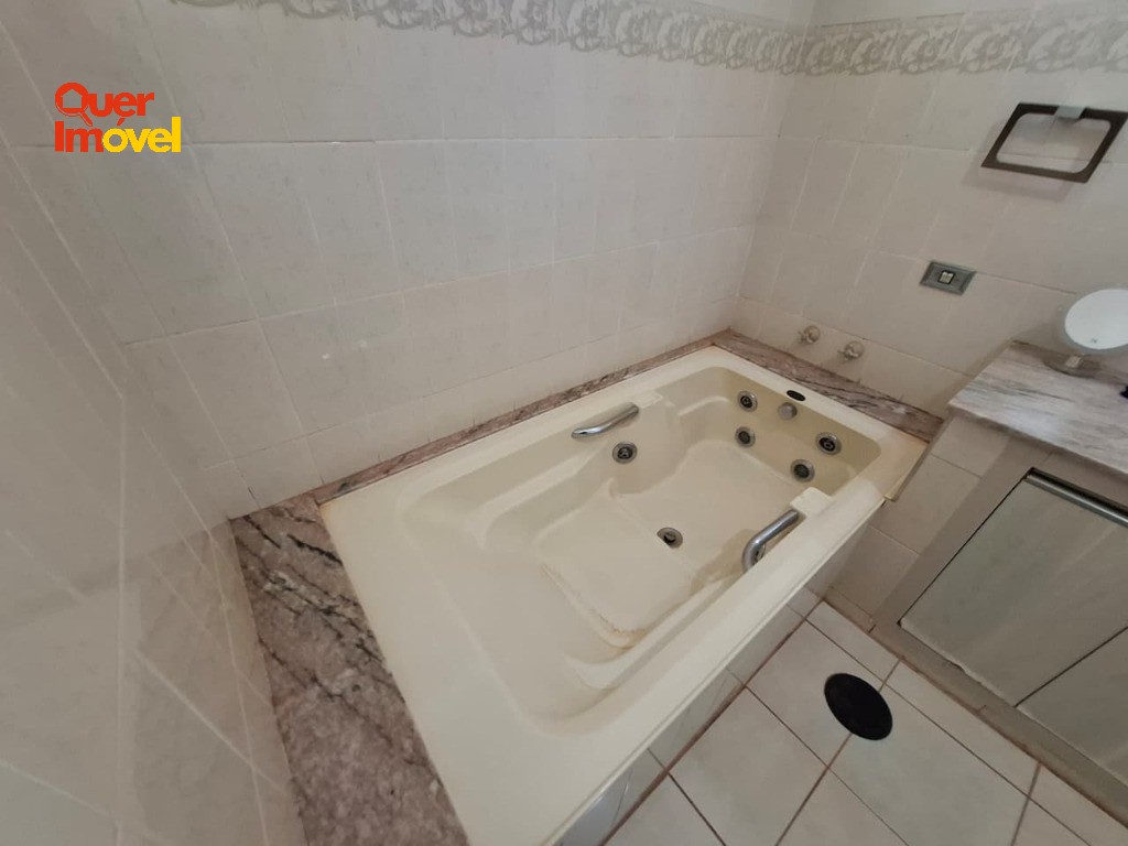 Casa, 5 quartos, 238 m² - Foto 24