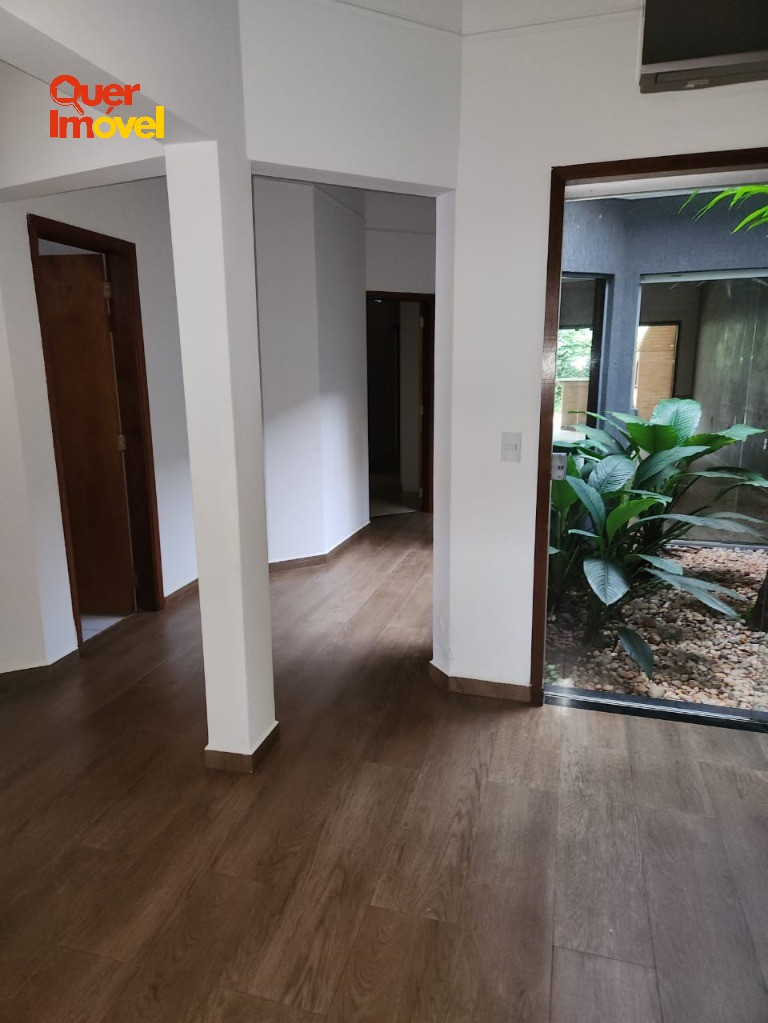 Casa, 4 quartos, 235 m² - Foto 3