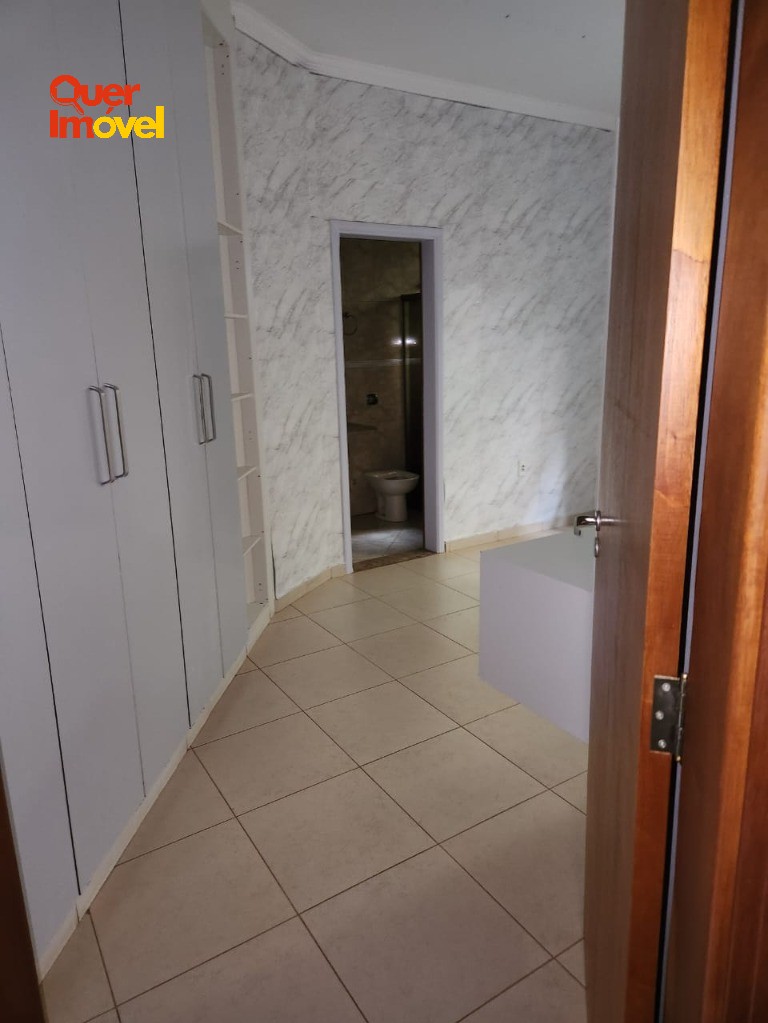 Casa, 4 quartos, 235 m² - Foto 6