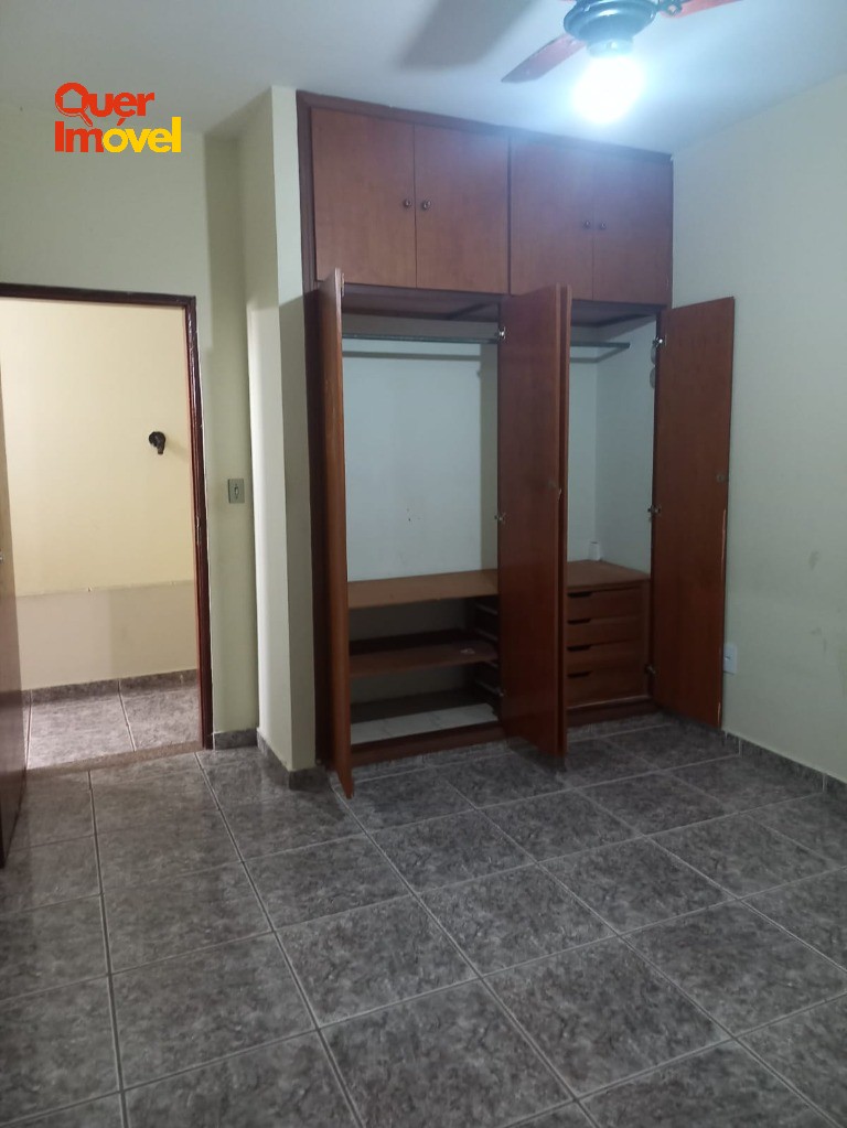 Casa, 4 quartos, 242 m² - Foto 38