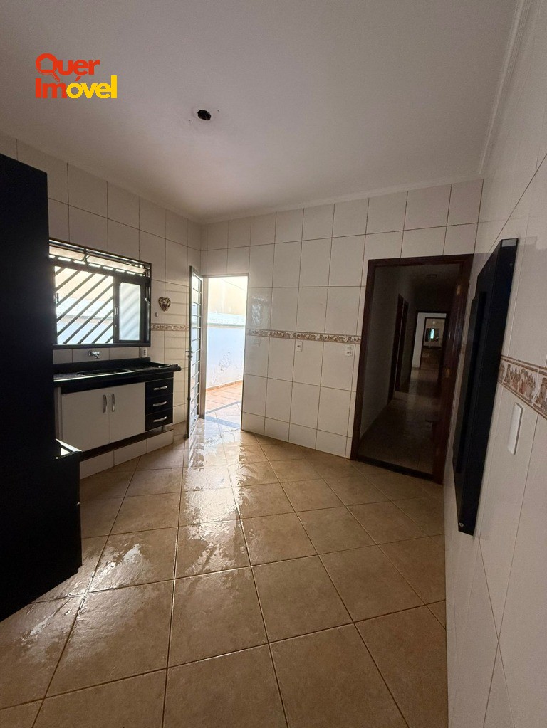 Imperdível oportunidade: Casa à venda no Planalto Verde, Ribeirão Preto-SP, 2 quartos, 1 suíte, 1 sala, 2 banheiros, 1 vaga de garagem! Quer Imóvel Negócios Imobiliários.