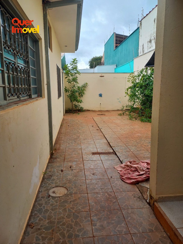 Casa, 4 quartos, 242 m² - Foto 44