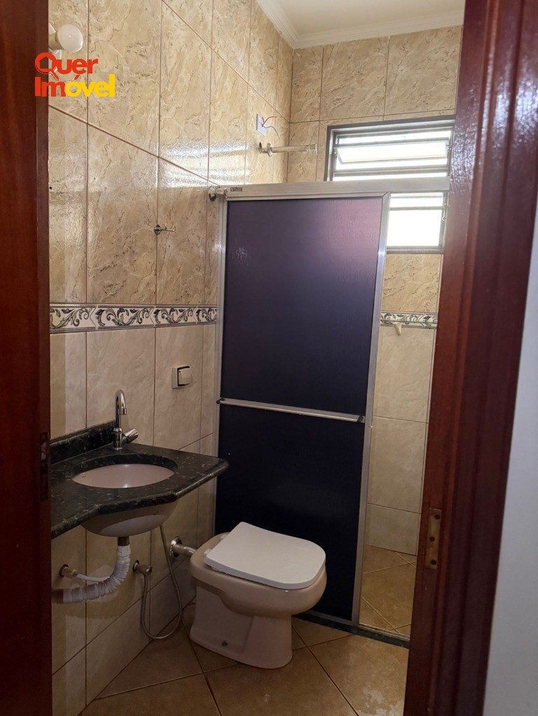 Imperdível oportunidade: Casa à venda no Planalto Verde, Ribeirão Preto-SP, 2 quartos, 1 suíte, 1 sala, 2 banheiros, 1 vaga de garagem! Quer Imóvel Negócios Imobiliários.