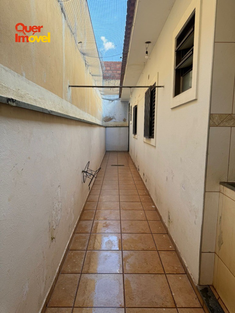 Imperdível oportunidade: Casa à venda no Planalto Verde, Ribeirão Preto-SP, 2 quartos, 1 suíte, 1 sala, 2 banheiros, 1 vaga de garagem! Quer Imóvel Negócios Imobiliários.