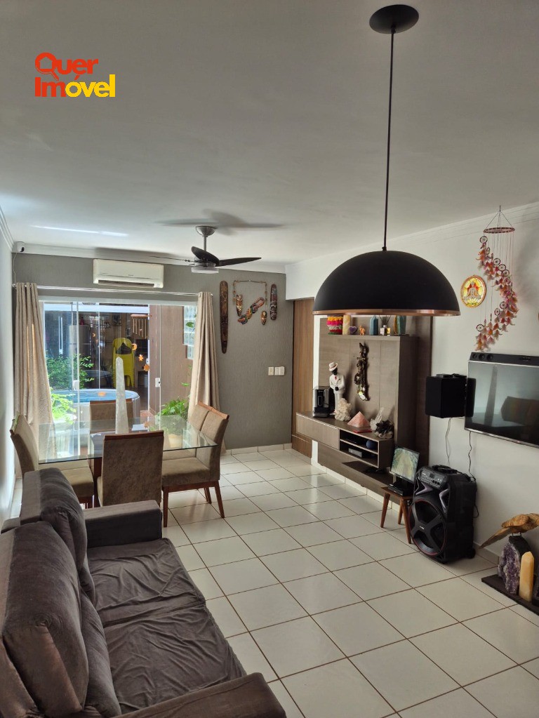 Casa, 4 quartos, 175 m² - Foto 1