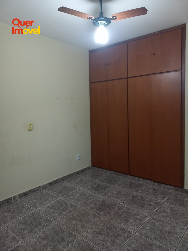 Casa, 4 quartos, 242 m² - Foto 37