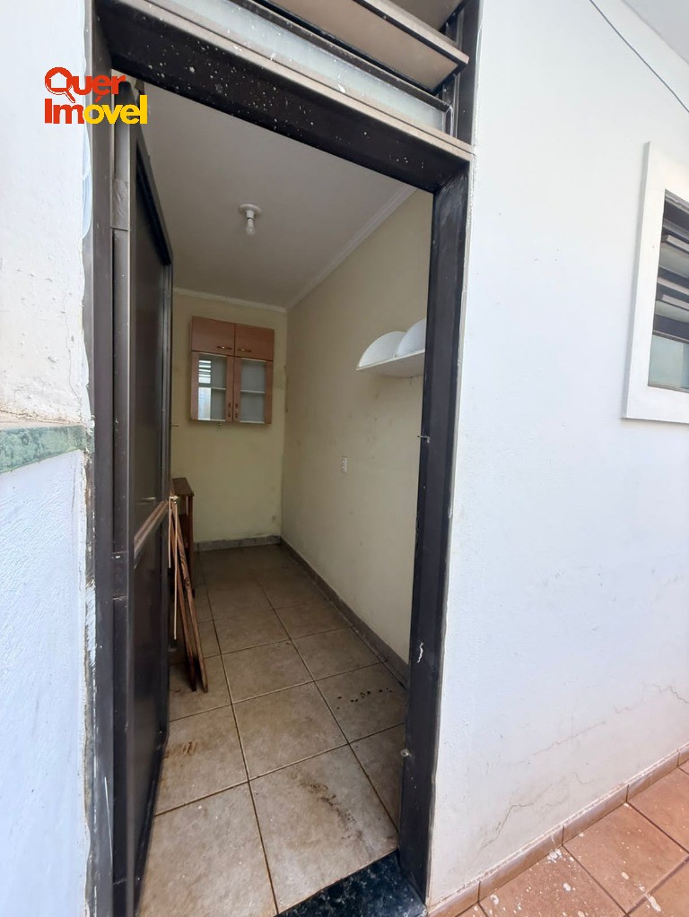 Imperdível oportunidade: Casa à venda no Planalto Verde, Ribeirão Preto-SP, 2 quartos, 1 suíte, 1 sala, 2 banheiros, 1 vaga de garagem! Quer Imóvel Negócios Imobiliários.