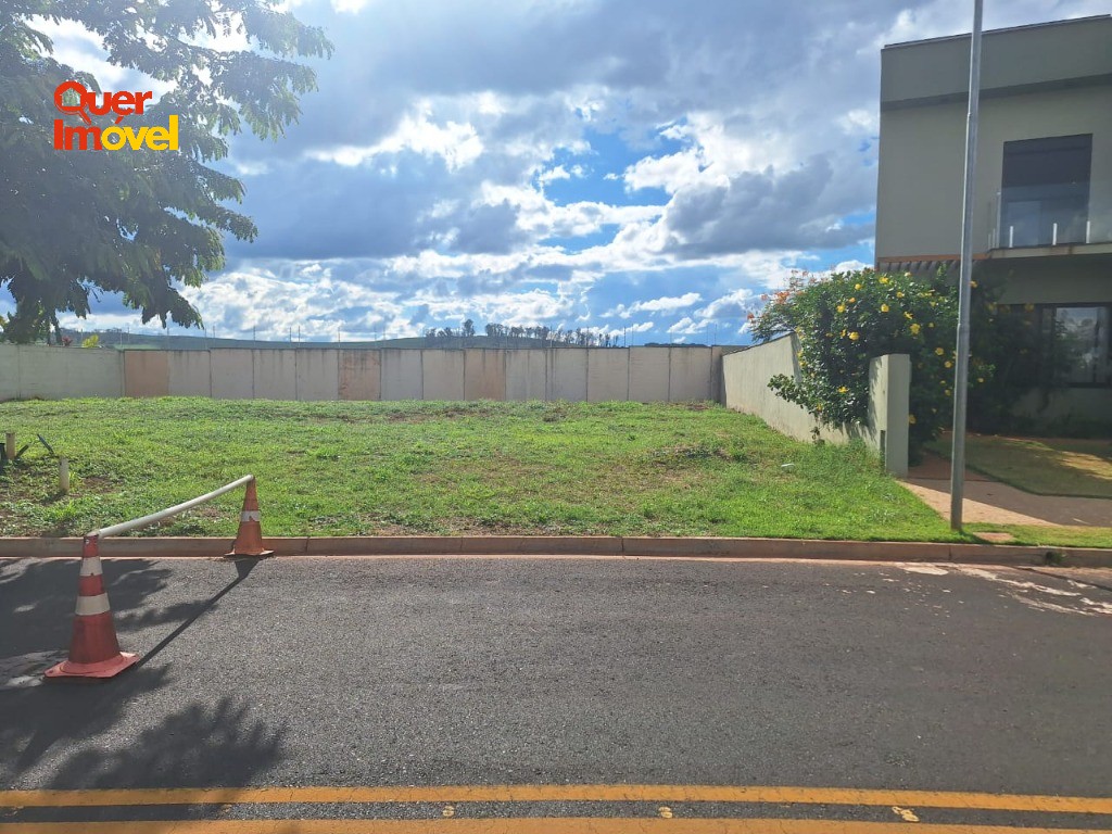 Loteamento e Condomínio, 369 m² - Foto 1