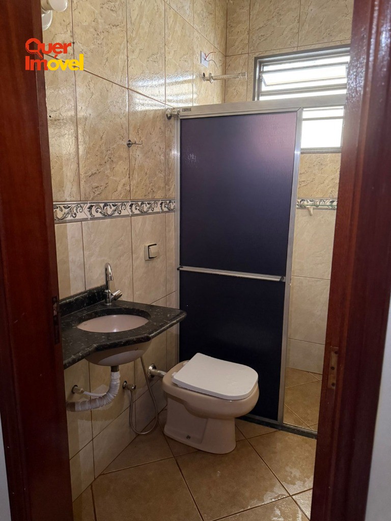 Imperdível oportunidade: Casa à venda no Planalto Verde, Ribeirão Preto-SP, 2 quartos, 1 suíte, 1 sala, 2 banheiros, 1 vaga de garagem! Quer Imóvel Negócios Imobiliários.