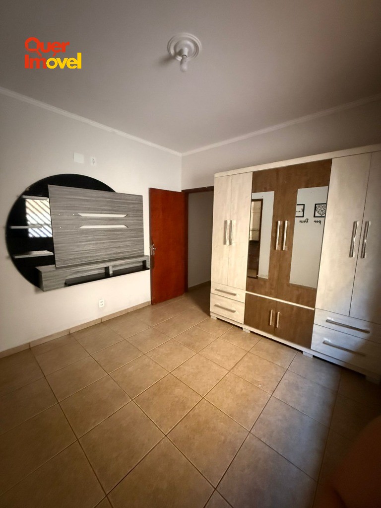 Imperdível oportunidade: Casa à venda no Planalto Verde, Ribeirão Preto-SP, 2 quartos, 1 suíte, 1 sala, 2 banheiros, 1 vaga de garagem! Quer Imóvel Negócios Imobiliários.