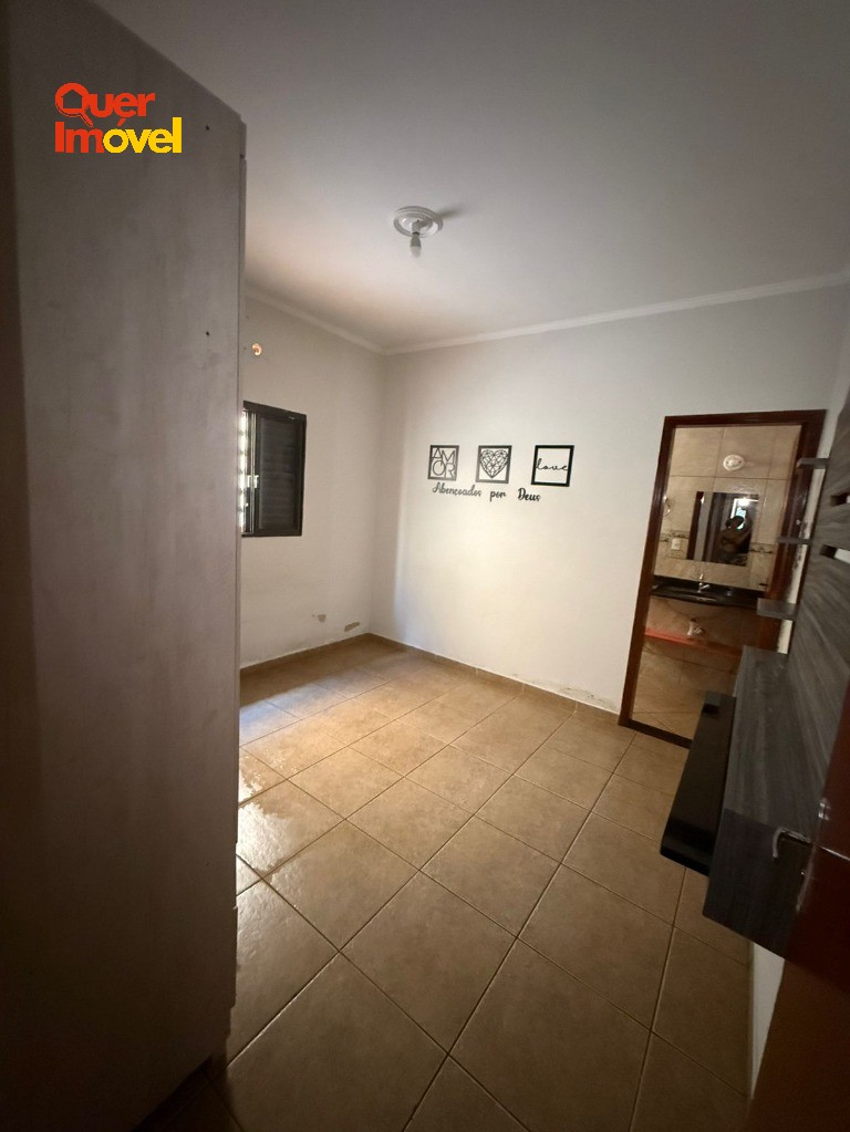Imperdível oportunidade: Casa à venda no Planalto Verde, Ribeirão Preto-SP, 2 quartos, 1 suíte, 1 sala, 2 banheiros, 1 vaga de garagem! Quer Imóvel Negócios Imobiliários.