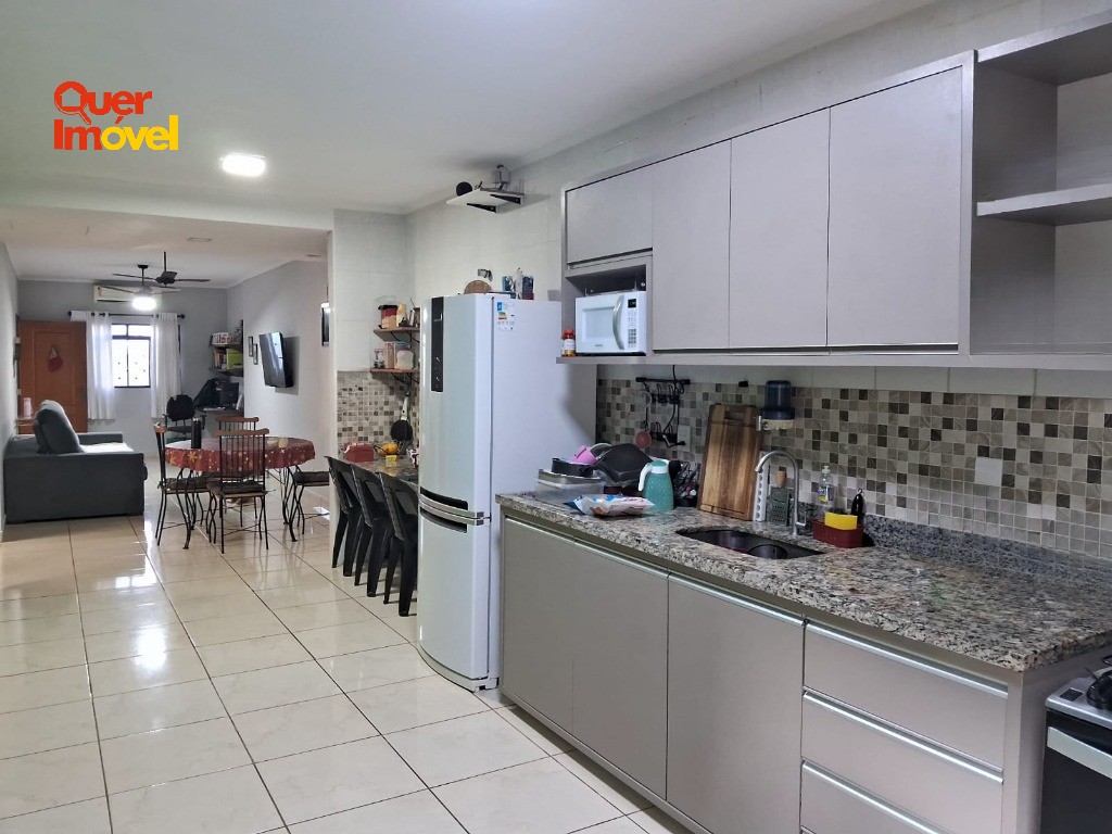 Casa, 2 quartos, 177 m² - Foto 1