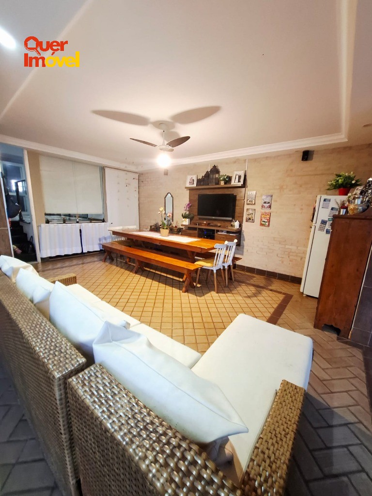 Casa, 3 quartos, 250 m² - Foto 3