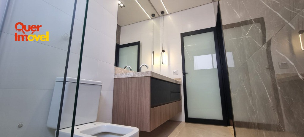Oportunidade única: Casa de alto padrão em condomínio à venda em Ribeirão Preto-SP no Residencial E Empresarial Alphaville! 4 quartos, 4 suítes, 2 salas, 7 banheiros, 6 vagas de garagem, 421m². Quer…