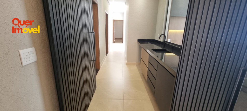 Oportunidade única: Casa de alto padrão em condomínio à venda em Ribeirão Preto-SP no Residencial E Empresarial Alphaville! 4 quartos, 4 suítes, 2 salas, 7 banheiros, 6 vagas de garagem, 421m². Quer…