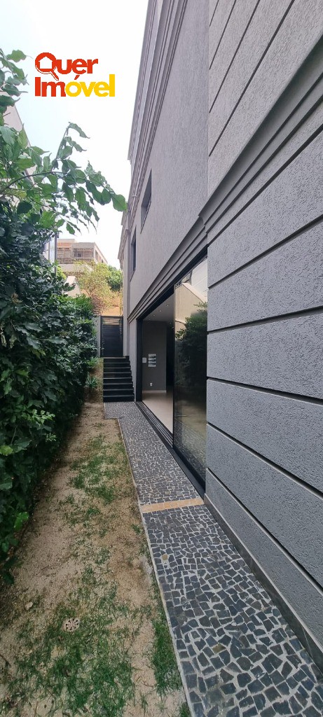 Oportunidade única: Casa de alto padrão em condomínio à venda em Ribeirão Preto-SP no Residencial E Empresarial Alphaville! 4 quartos, 4 suítes, 2 salas, 7 banheiros, 6 vagas de garagem, 421m². Quer…