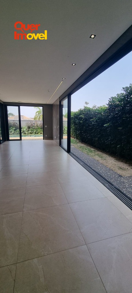 Oportunidade única: Casa de alto padrão em condomínio à venda em Ribeirão Preto-SP no Residencial E Empresarial Alphaville! 4 quartos, 4 suítes, 2 salas, 7 banheiros, 6 vagas de garagem, 421m². Quer…