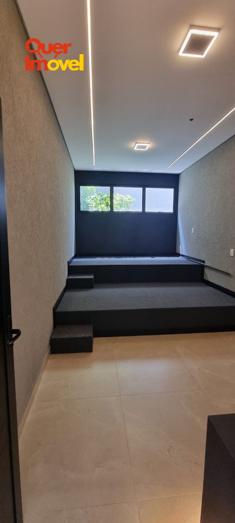 Oportunidade única: Casa de alto padrão em condomínio à venda em Ribeirão Preto-SP no Residencial E Empresarial Alphaville! 4 quartos, 4 suítes, 2 salas, 7 banheiros, 6 vagas de garagem, 421m². Quer…