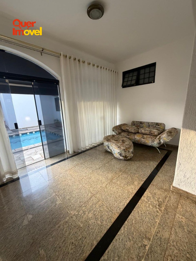 Casa, 3 quartos, 260 m² - Foto 4