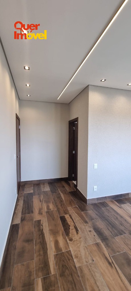 Oportunidade única: Casa de alto padrão em condomínio à venda em Ribeirão Preto-SP no Residencial E Empresarial Alphaville! 4 quartos, 4 suítes, 2 salas, 7 banheiros, 6 vagas de garagem, 421m². Quer…